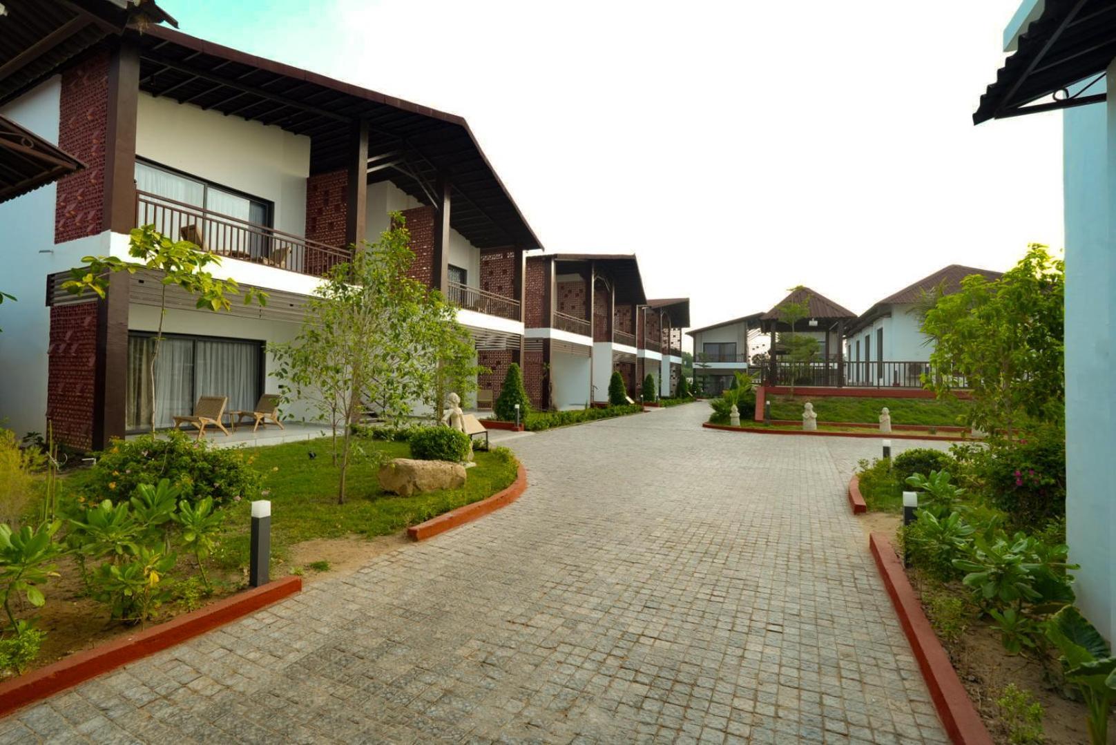Evoke Dholavira Hotel Exterior photo
